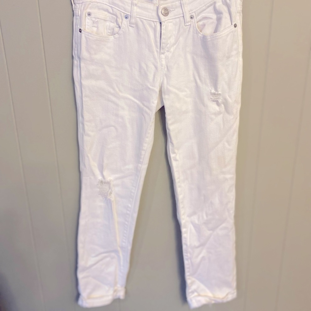 Gap boyfriend fit white jeans
